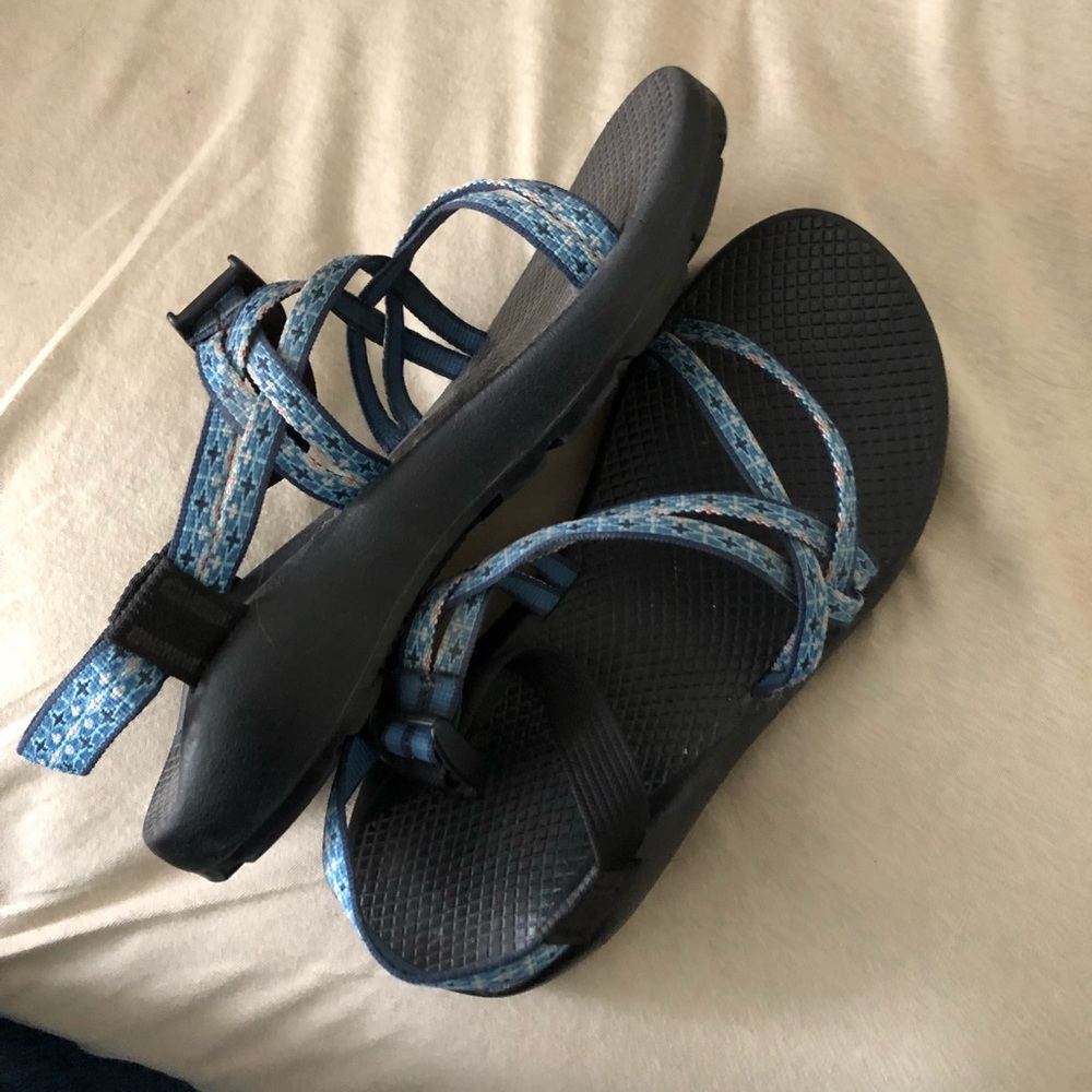 double strap chaco